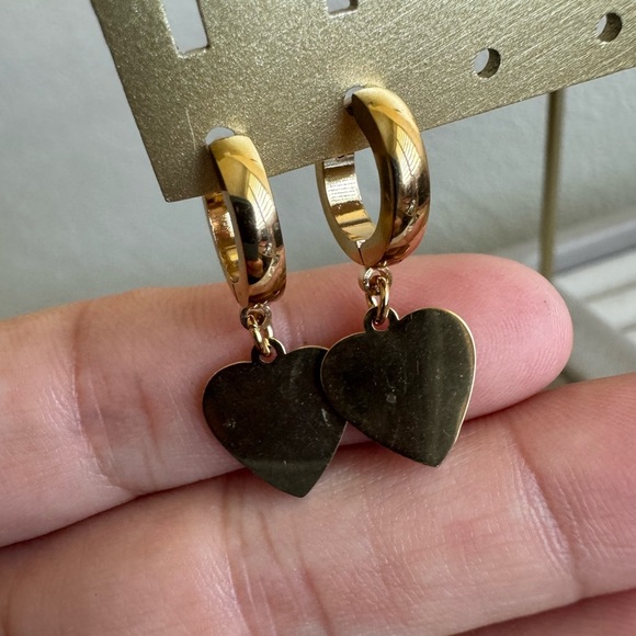 NEW Stainlees Steel Gold Heart Dangle Hoop Earrings - Picture 7 of 9